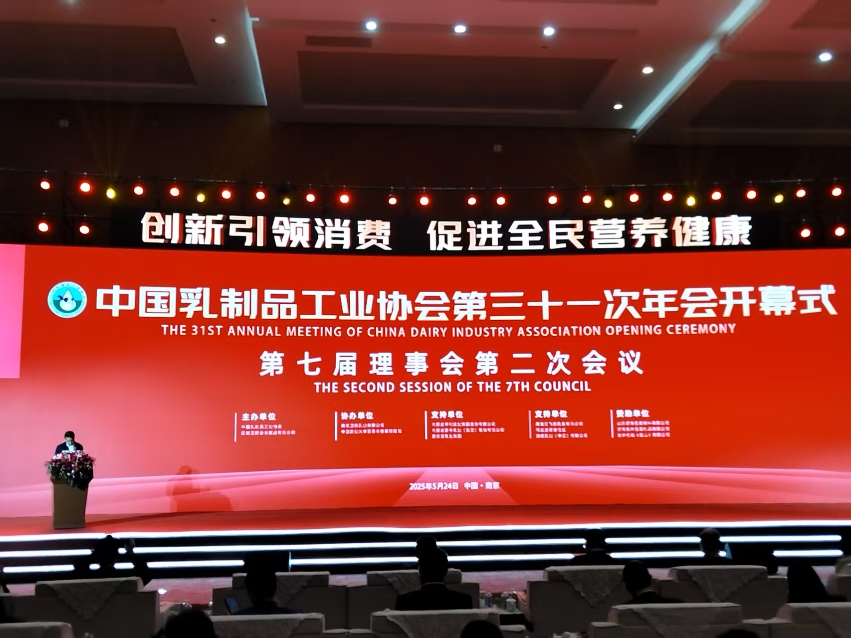 1748325603157015318.jpg 58d20096ff2c130347812c7c7b359ac.jpg